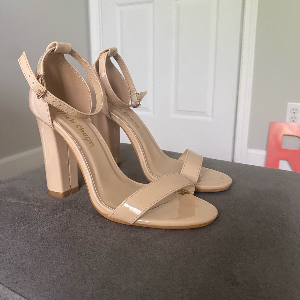 Nude Heel | Size 6